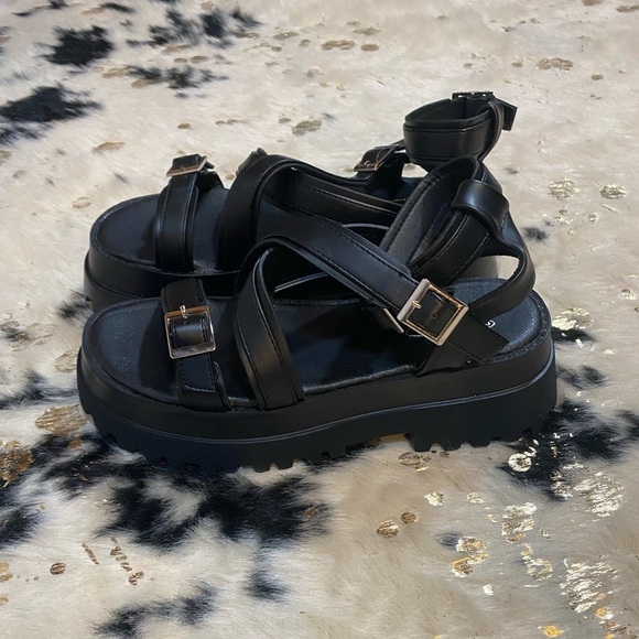 Women’s Black Chunky Open Toe Ankle Buckle Platform Sandals - Picture 3 of 5